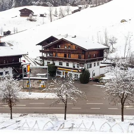 Zellner 1 アパート